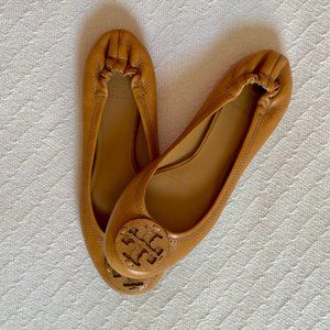 Tory Burch 'Reva' Ballet Flat | Royal Tan | Pebbled Leather | US 8